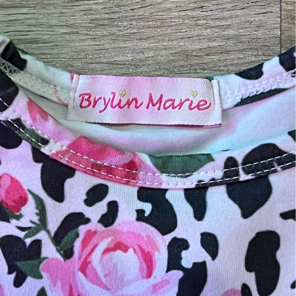 Brylin Marie Boutique, Snow Leopard & Pink Long Sleeve Dress, size 0-3 months. - Picture 2 of 3